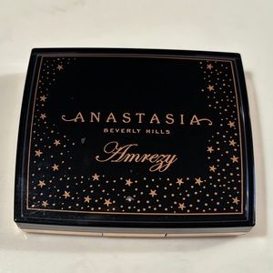 Anastasia Beverly Hills Amrezy Highlighter